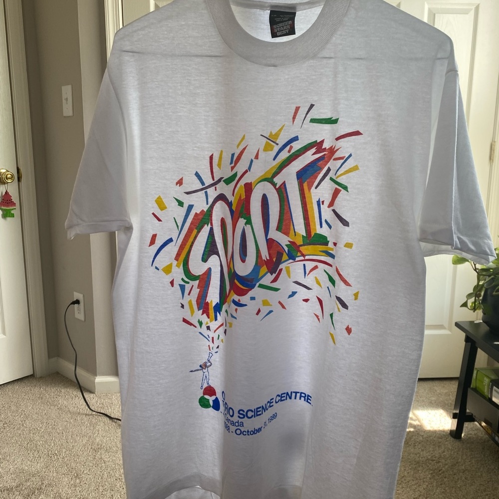 Ontario Science Centre
July 1st 1988 - October 31st 1989 T-shirt